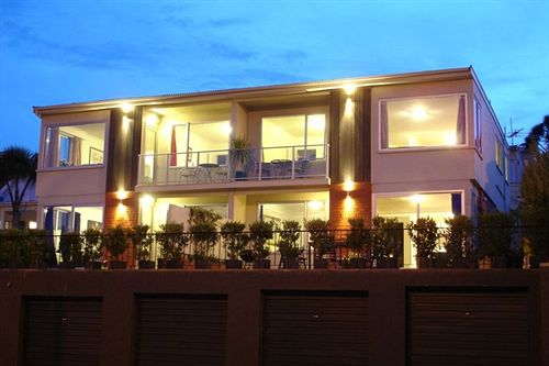 Roslyn Apartments 13