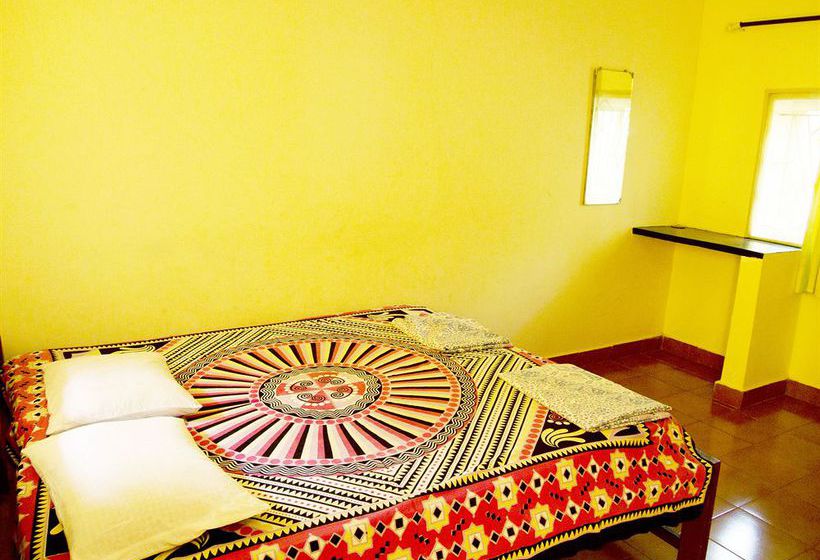 Hotel Yellow House 2