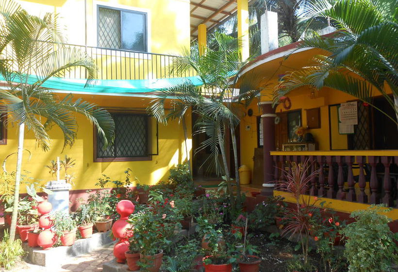 Hotel Yellow House 4