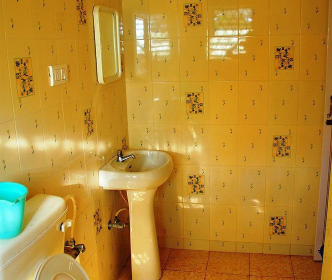 Hotel Yellow House 6