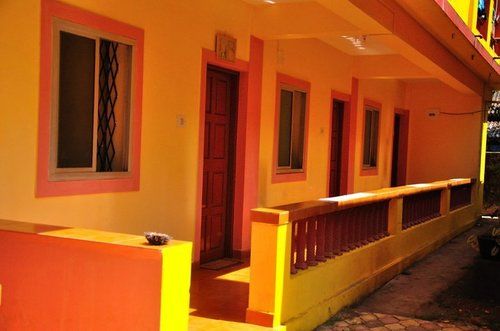 Hotel Yellow House 8