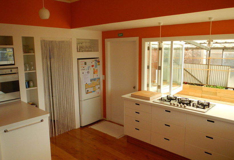 The Beach House Nelson B&b 2