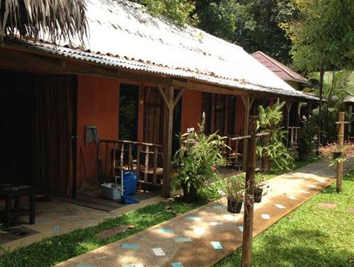 Hotel Bophut Beach Tiny Resort 4