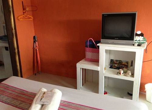 Hotel Bophut Beach Tiny Resort 9