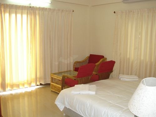 Hotel Tiara Hideaway 5