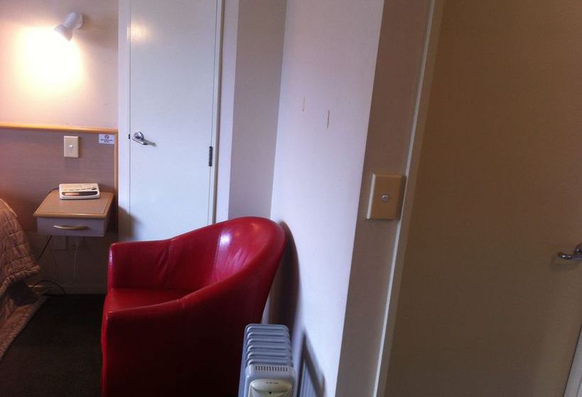 Ocean Waves Motel 14