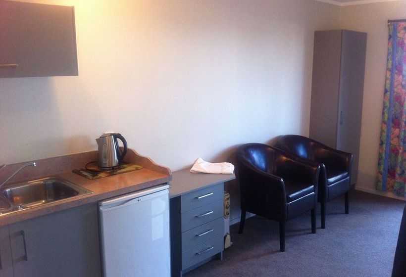 Ocean Waves Motel 15