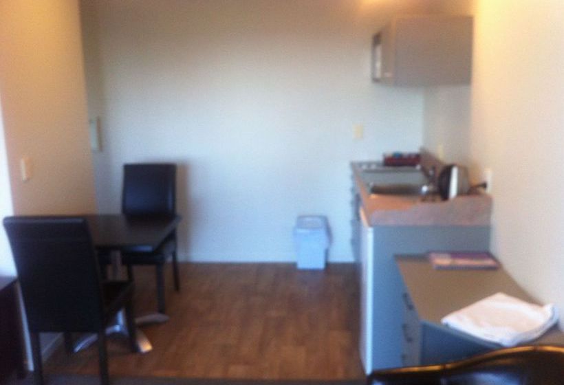 Ocean Waves Motel 18