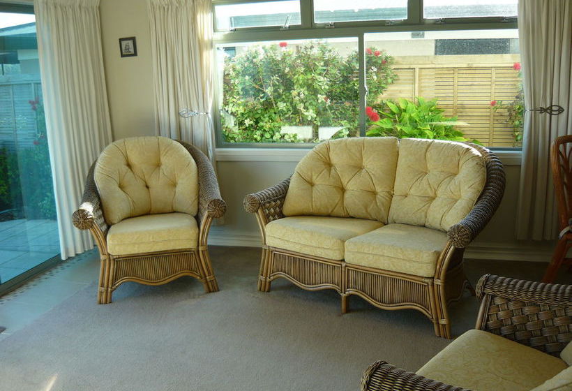 Swallows Nest Accommodation 18