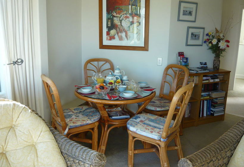 Swallows Nest Accommodation 6