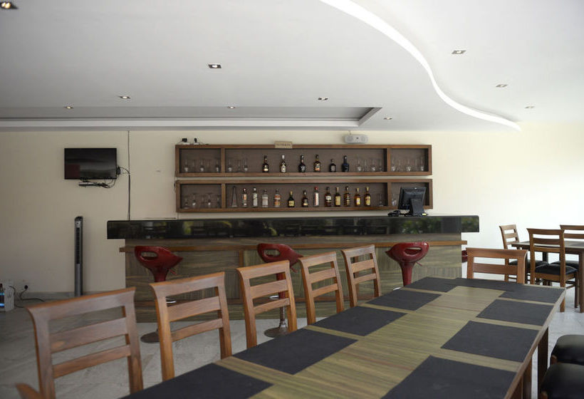 Hotel Oyo Premium Mandrem Arambol Beach 10