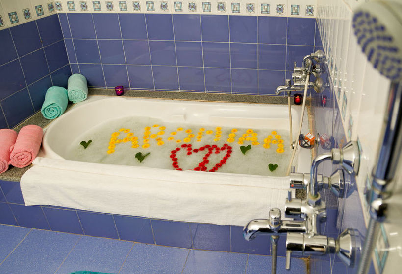 Hotel Aromiaa Villas 10