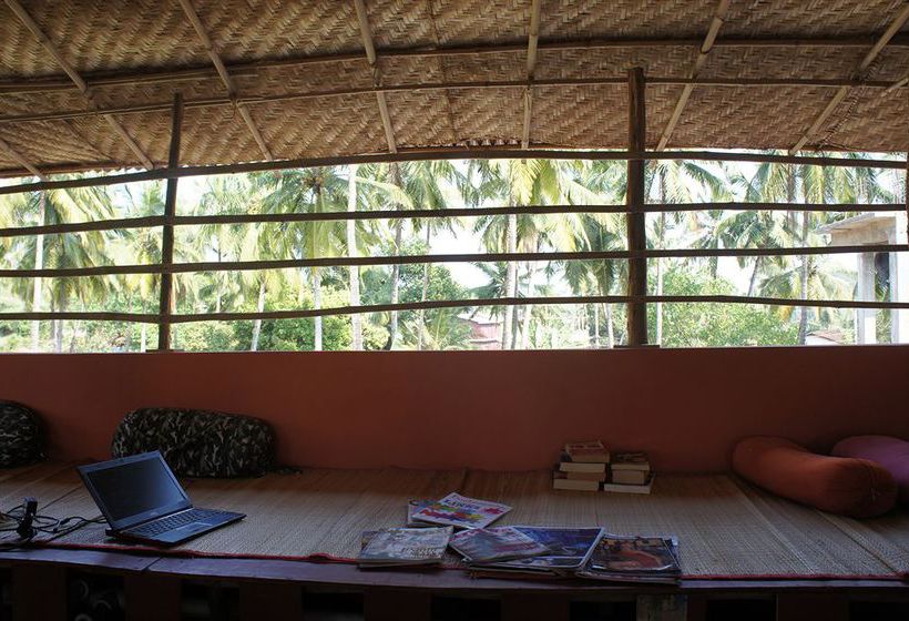 Hotel Shiva Beach House 11