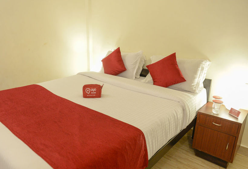 Hotel Oyo Rooms Baga Saturday Night Market 12