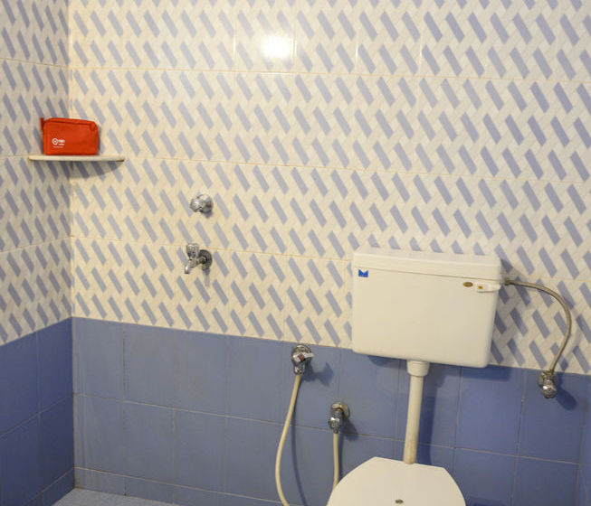 Hotel Oyo Rooms Baga Saturday Night Market 18