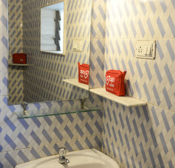 Hotel Oyo Rooms Baga Saturday Night Market 19