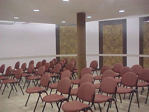 Hotel Kings Sanctuary Resort 12