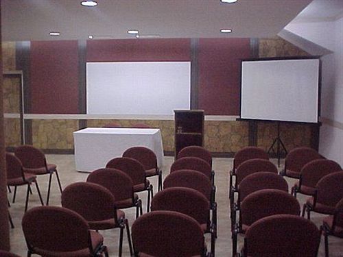 Hotel Kings Sanctuary Resort 7