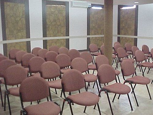 Hotel Kings Sanctuary Resort 9