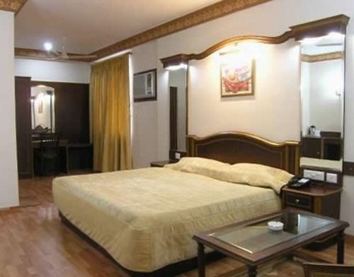 Hotel Melrose Inn 13