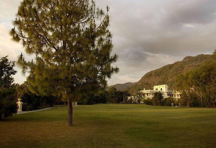 Resort Ananda In The Himalayas 16