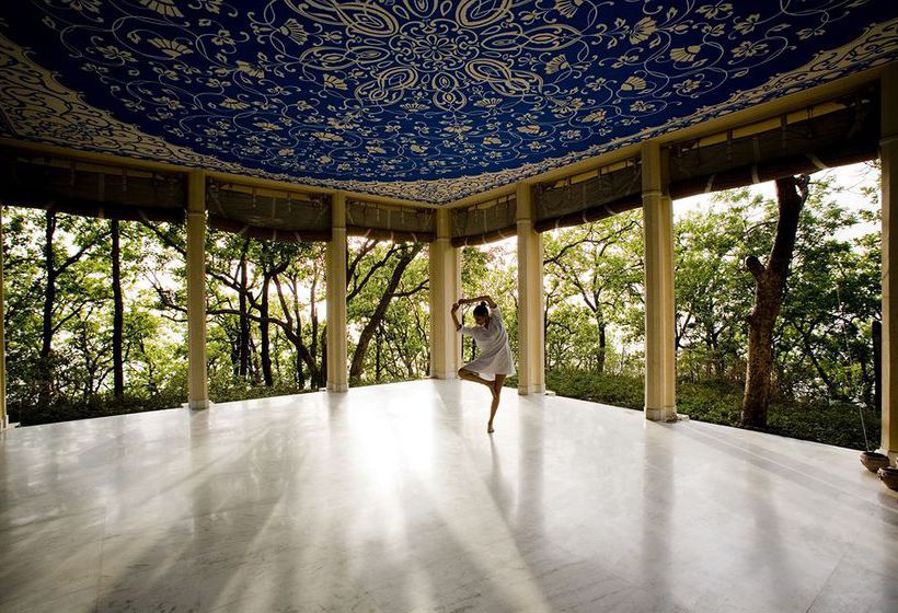 Resort Ananda In The Himalayas 3