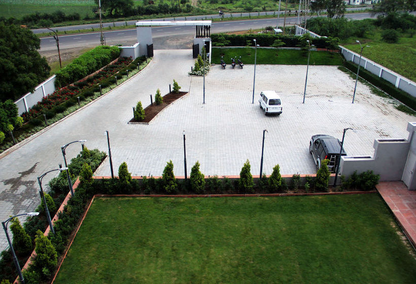 Hotel Vista Rooms At I.t.c Choupal Sagar 2