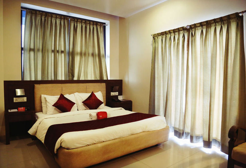 Hotel Oyo Premium Chakan 10