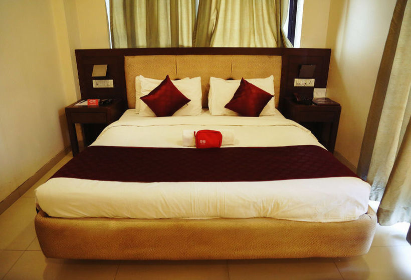 Hotel Oyo Premium Chakan 11