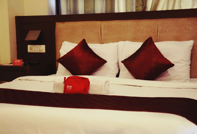 Hotel Oyo Premium Chakan 12