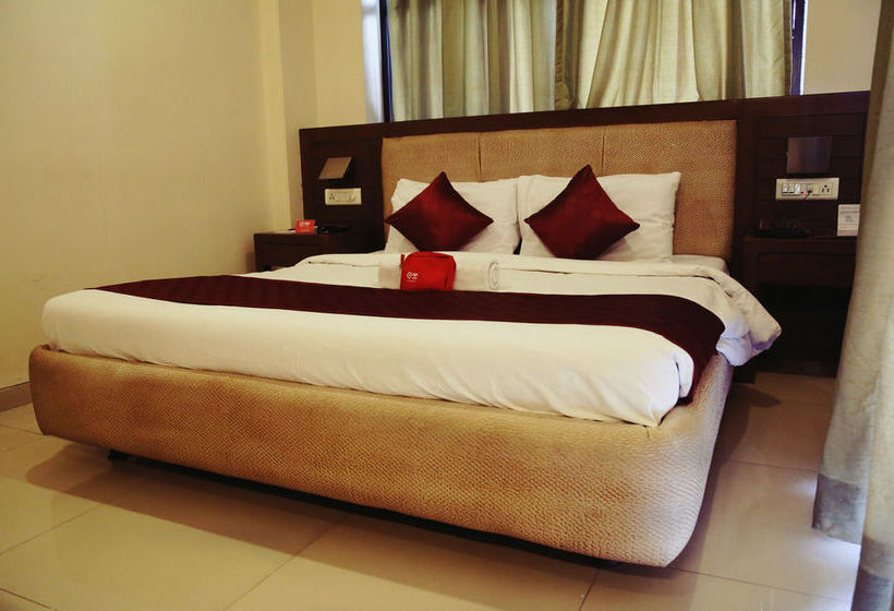 Hotel Oyo Premium Chakan 5