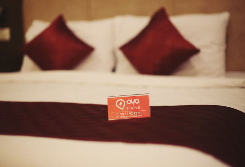 Hotel Oyo Premium Chakan 9