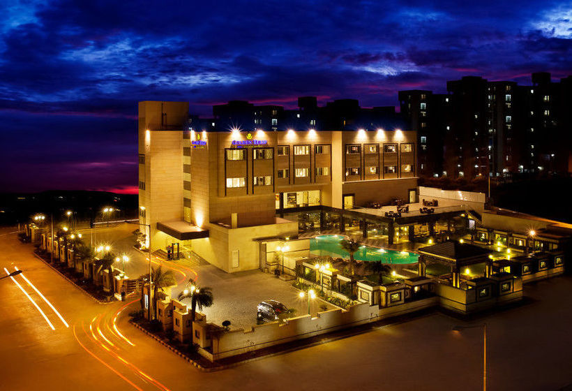 Hotel Golden Tulip Bhiwadi 8