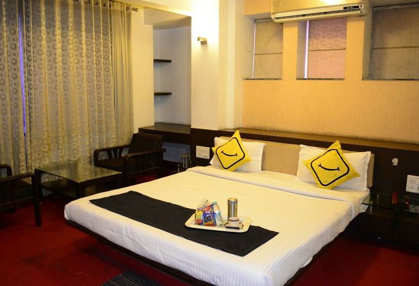 Hotel Stay Vista Rooms At Pune Highway Wakad 1