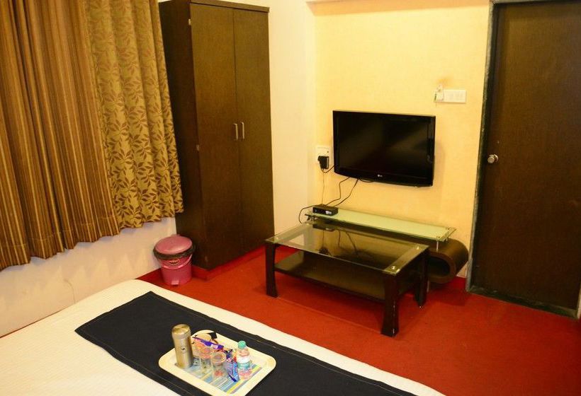 Hotel Stay Vista Rooms At Pune Highway Wakad 3