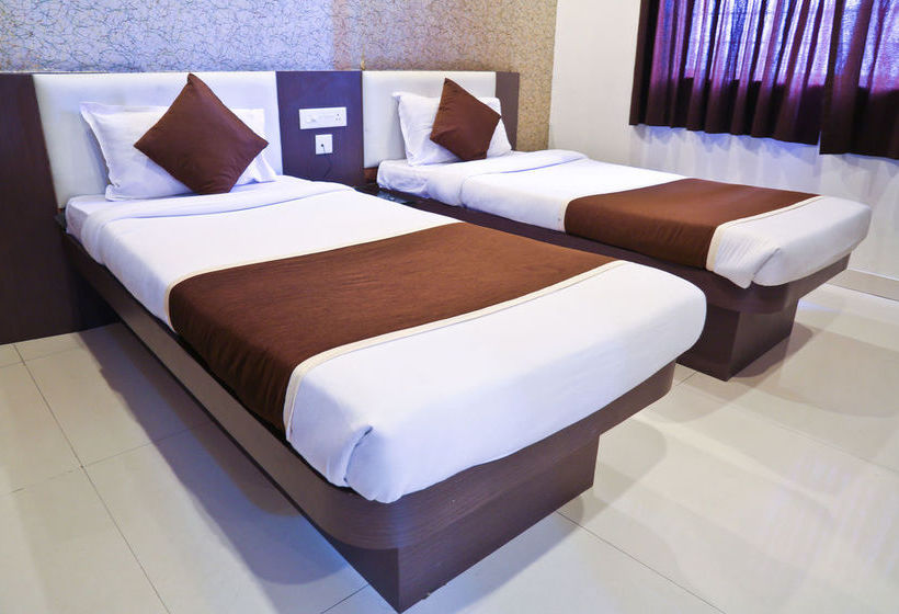 Hotel Zo Rooms Bhumkar Chowk 1