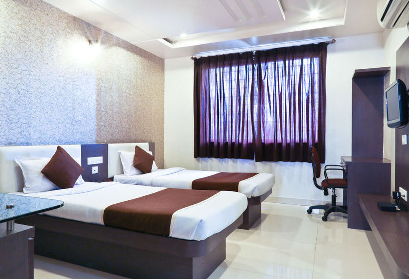 Hotel Zo Rooms Bhumkar Chowk 11