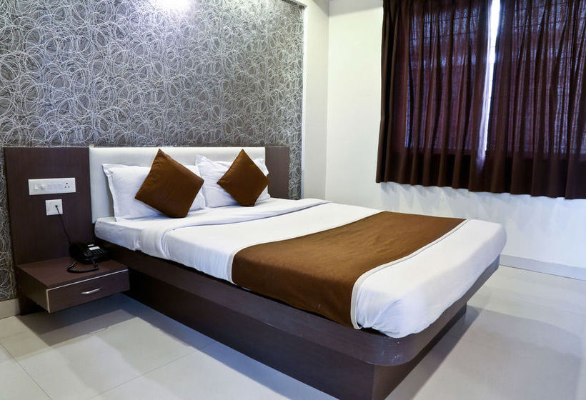 Hotel Zo Rooms Bhumkar Chowk 4