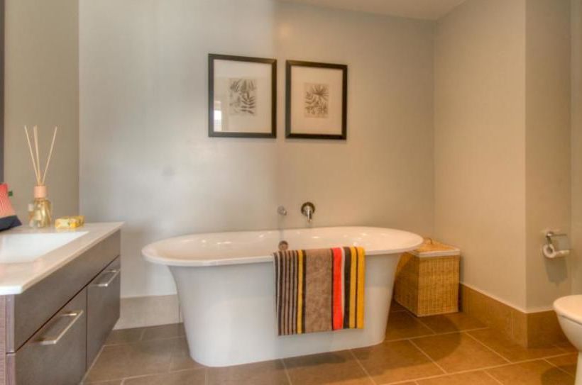 Queenstown Village Apartment 13