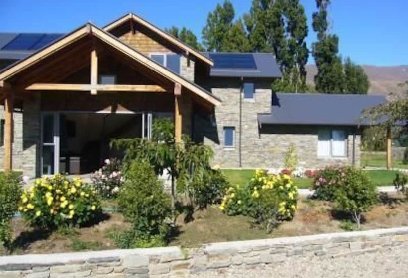 Golf Course Road Chalets 4