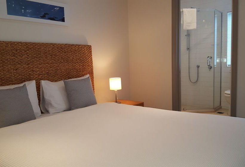 Crowsnest Apartments 16