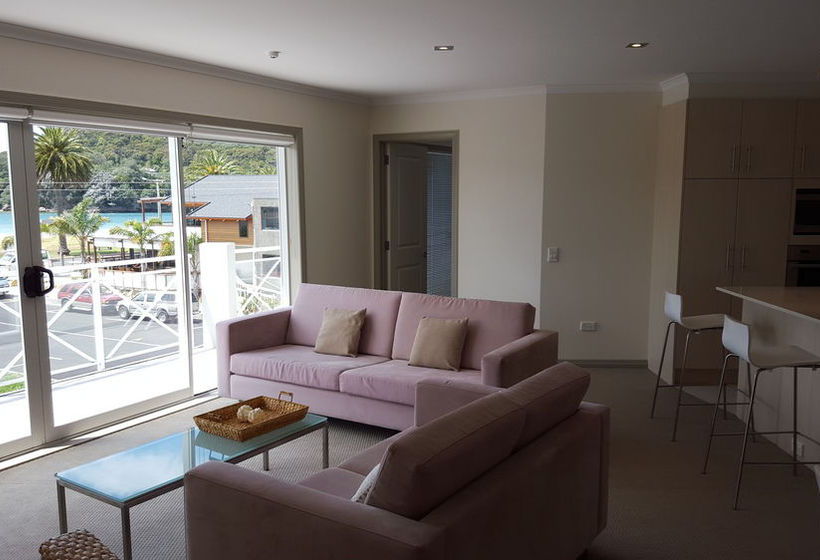 Crowsnest Apartments 17