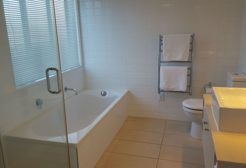 Crowsnest Apartments 2