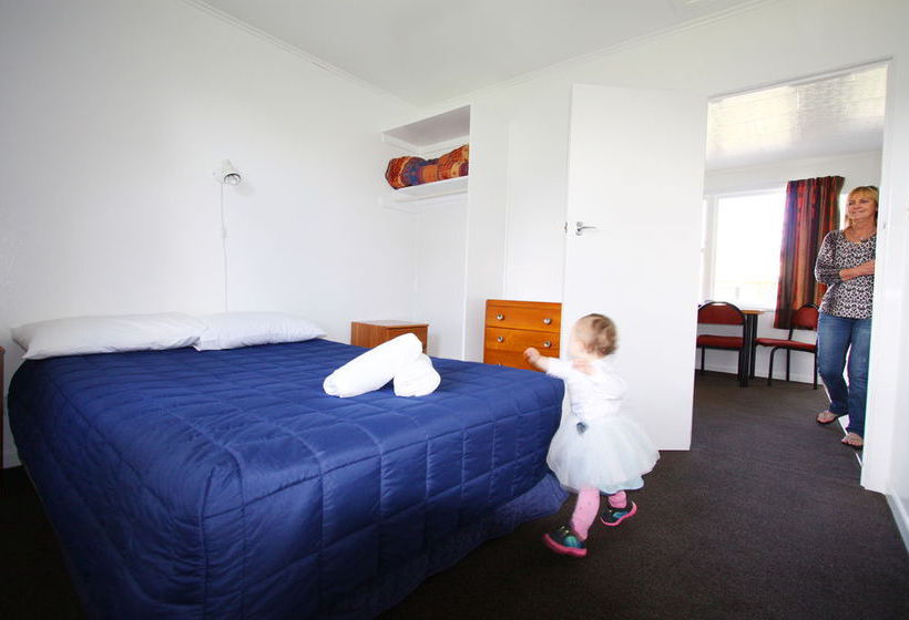 Motel Waikanae Beach Top 10 Holiday Park 5
