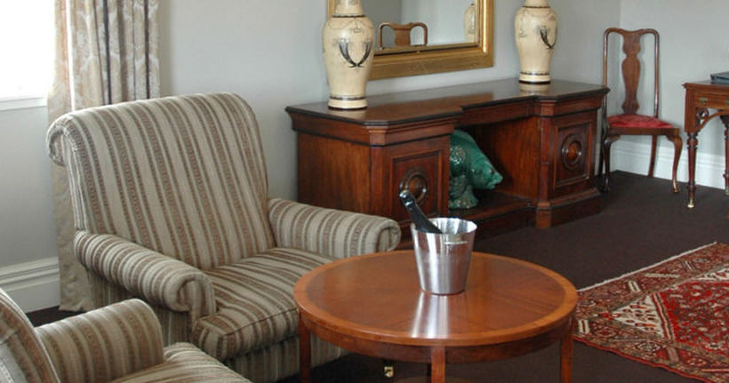 Hotel The White Swan Country 13