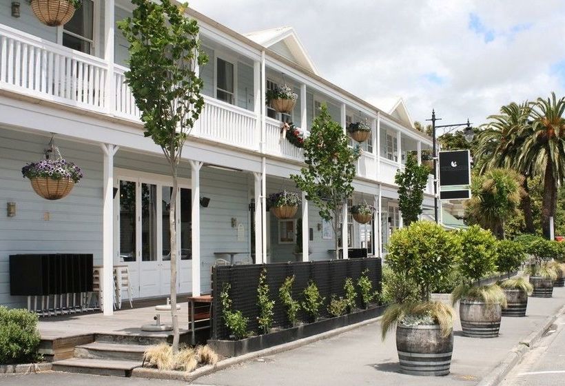 Hotel The White Swan Country 15