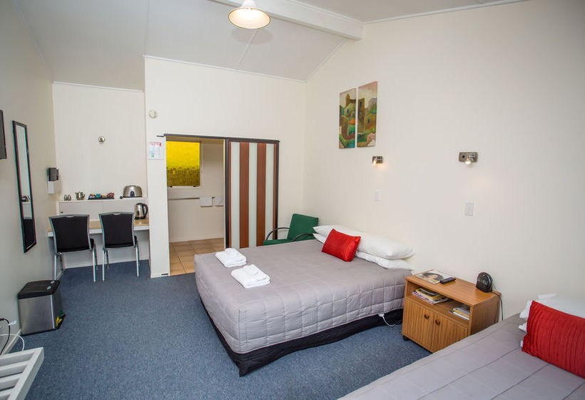 Homestead Lodge Motel 10