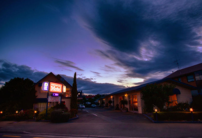 Homestead Lodge Motel 4