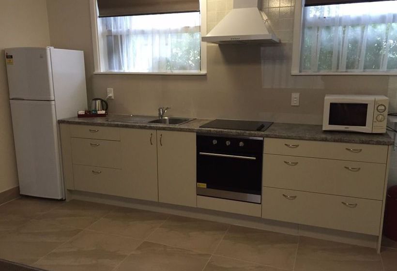 Dupont Executive Motels Isla Norte