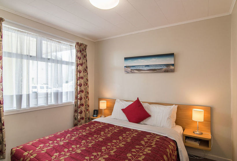 Dupont Executive Motels 17